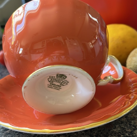 Vintage Aynsley bone China cup & saucer - Picture 3 of 11
